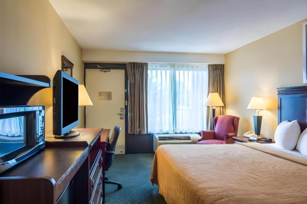 Quality Inn Manassas Eksteriør billede