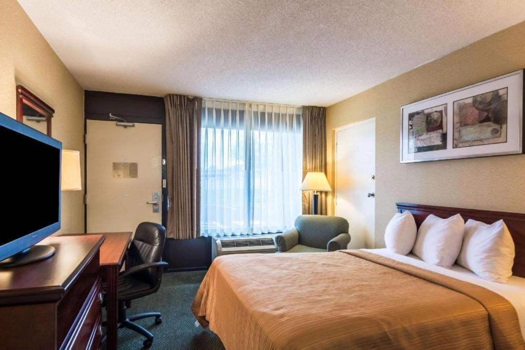Quality Inn Manassas Eksteriør billede